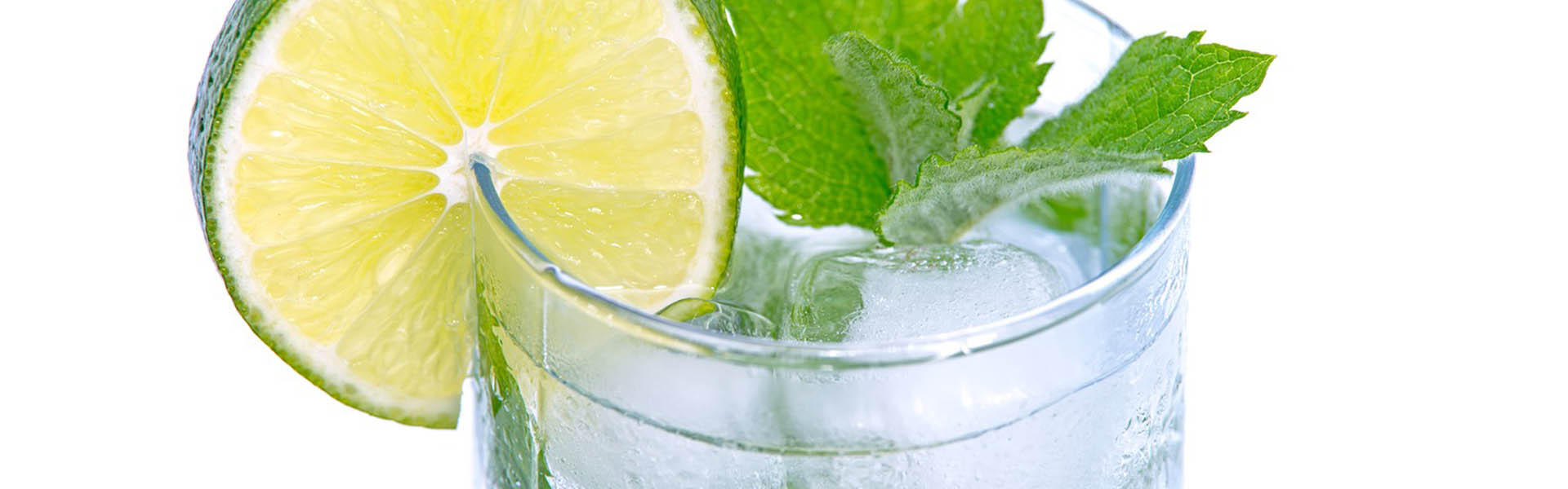 The positive effects of drinking water on your skin